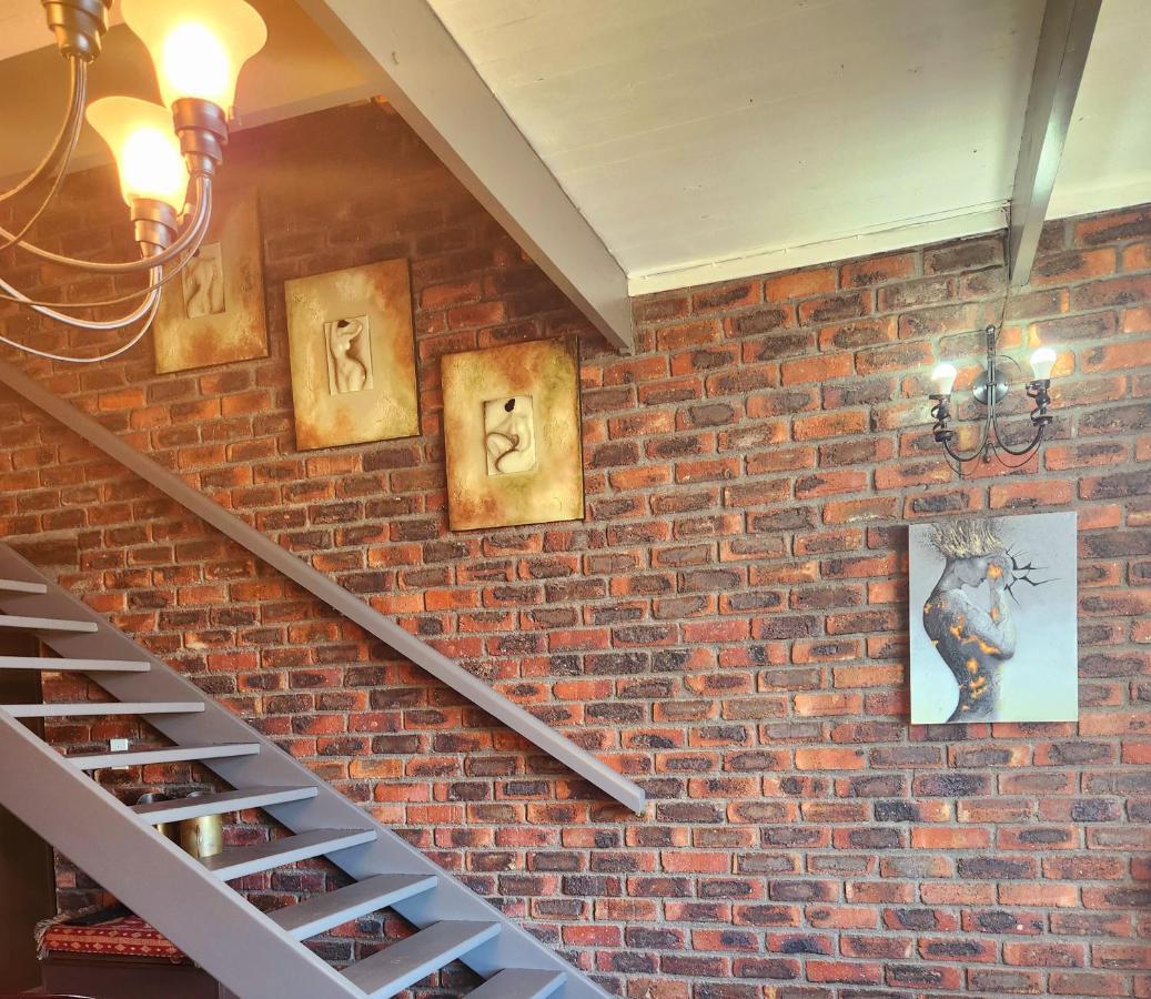 The Wooden Leg Guesthouse Kleinmond Eksteriør billede