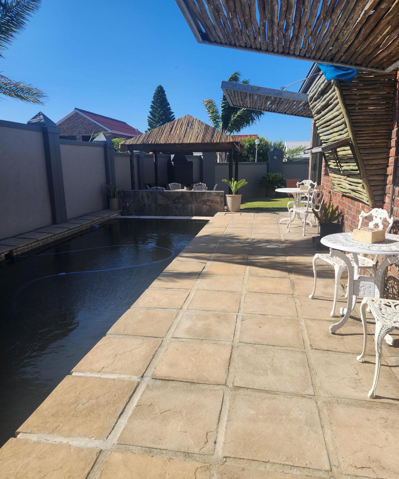 The Wooden Leg Guesthouse Kleinmond Eksteriør billede